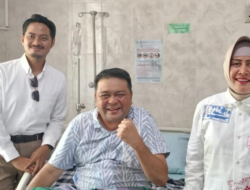 Danny dan Indira Jenguk Plt Kadis DPPKB