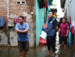 Peduli Korban Banjir, Legislator NasDem Odhika Tinjau dan Beri Bantuan di Kecamatan Biringkanaya