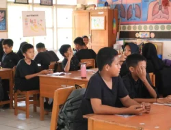 Sambut Hari Jadi Bulukumba ke-65, Siswa dan Pegawai Kenakan Pakaian Hitam