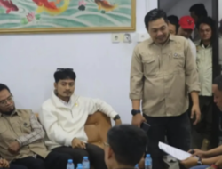 A Pahlevi Tinjau Gudang Plastik di Cakalang